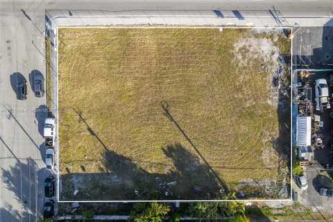 2450 Palm Ave, Hialeah, FL 33010