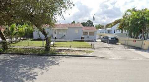 30 W 53rd Ter, Hialeah, FL 33012