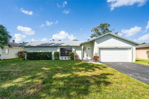 2638 NW 98 Way, Coral Springs, FL 33065