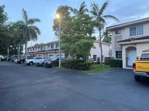 723 SW 6th St, Hallandale Beach, FL 33009