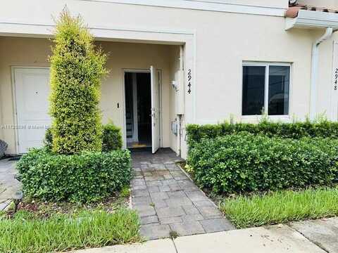 2944 NW 180th St, Miami Gardens, FL 33056