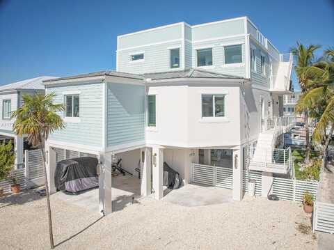 705 Garden State Ln, Key Largo, FL 33037