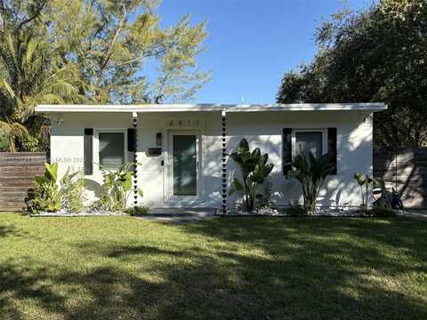 6411 SW 62nd Ct, South Miami, FL 33143