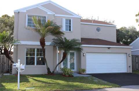 9969 SW 222nd Ter, Cutler Bay, FL 33190