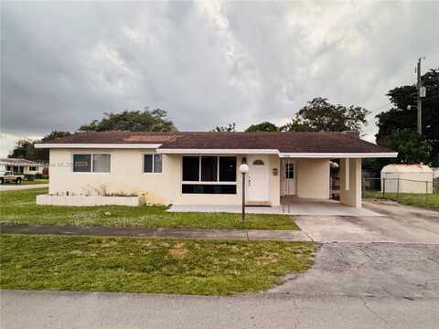 7501 Fillmore St, Hollywood, FL 33024