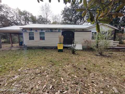 8104 Coda Road, Moss Point, MS 39562