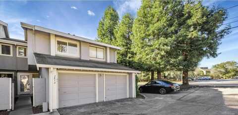 2854 Lindsay LN, Soquel, CA 95073