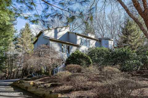 7 Jayhawk Way, Holmdel, NJ 07733