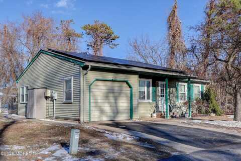 12 Central Avenue, Whiting, NJ 08759