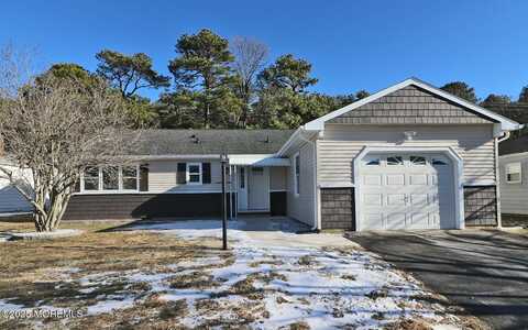 155 Cabrillo Boulevard, Toms River, NJ 08757