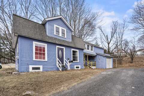 8 Lincoln Street, Dexter, ME 04930