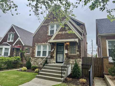 9240 S Aberdeen Street, Chicago, IL 60620