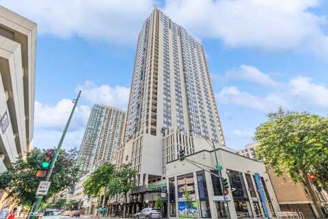 1122 N CLARK Street, Chicago, IL 60610