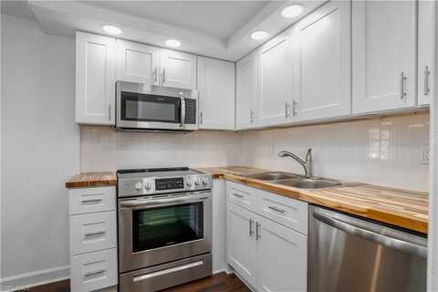 126 Andre Mar, FORT MYERS BEACH, FL 33931