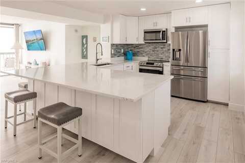 26300 Hickory, BONITA SPRINGS, FL 34134