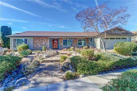 2711 Sweetbriar Drive, Claremont, CA 91711