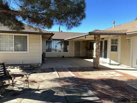 9232 Terrace View Road, Phelan, CA 92371