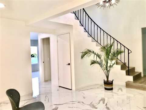 11774 Doral Avenue, Porter Ranch, CA 91326