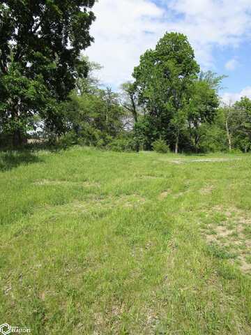 1016 Palisades Court, Iowa Falls, IA 50126