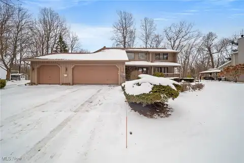 8638 Harvest Home Drive, Mentor, OH 44060