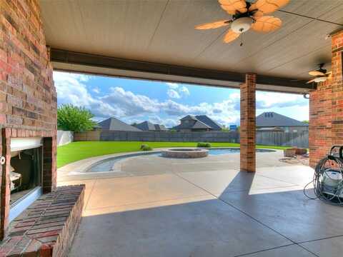 17113 Barcelona Drive, Oklahoma City, OK 73170