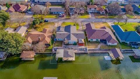 704 Tahiti Drive, Granbury, TX 76048