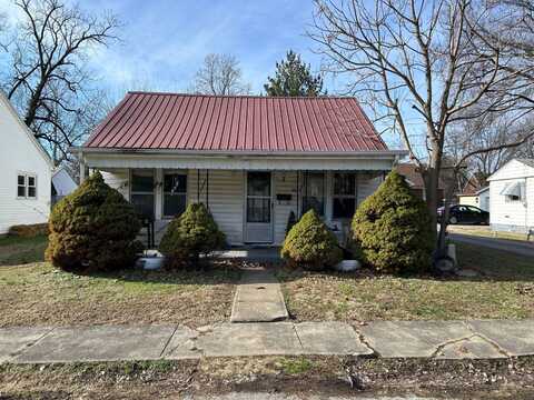 307 NE 2nd St, Fairfield, IL 62837