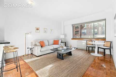 350 East 82nd Street, New York, NY 10028