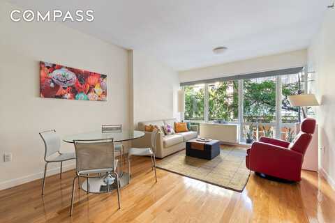 454 West 54th Street, New York, NY 10019