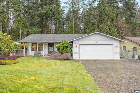 913 Eckard Place, Port Angeles, WA 98362