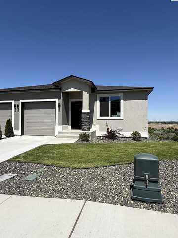 726 Rio Vista Loop, Richland, WA 99352