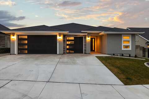 552 Lazio Way, Richland, WA 99352