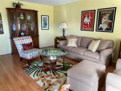 19 Ashby A, Deerfield Beach, FL 33442