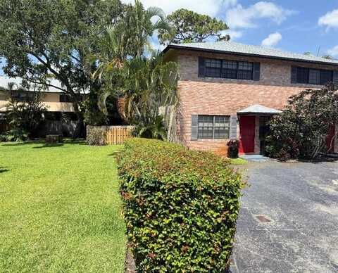 2113 NE 11th Ave, Wilton Manors, FL 33305