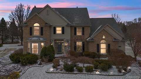 22066 PICADILLY Circle, Novi, MI 48375