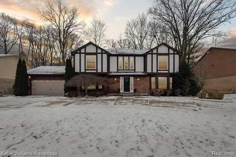 35109 QUAKER WAY, Farmington Hills, MI 48331