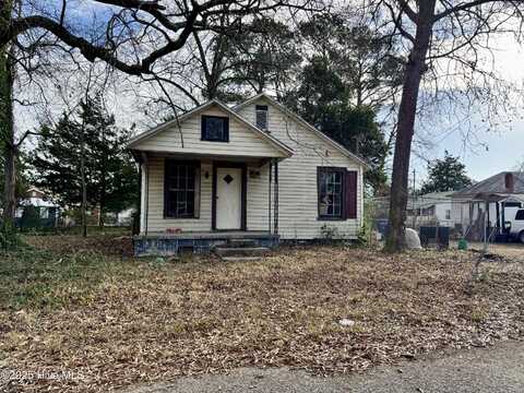 202 Alexander Street, Kinston, NC 28501