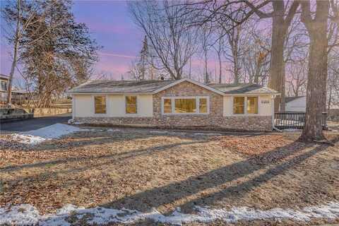 2930 Dickens Lane, Mound, MN 55364