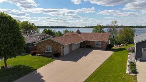1606 S Shore Drive, Worthington, MN 56187