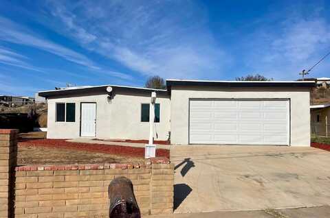 8632 Eileen St, Spring Valley, CA 91977