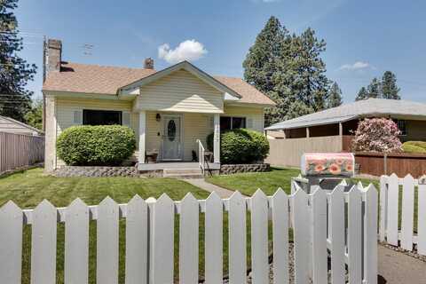 5017 N Cedar St, Spokane, WA 99205