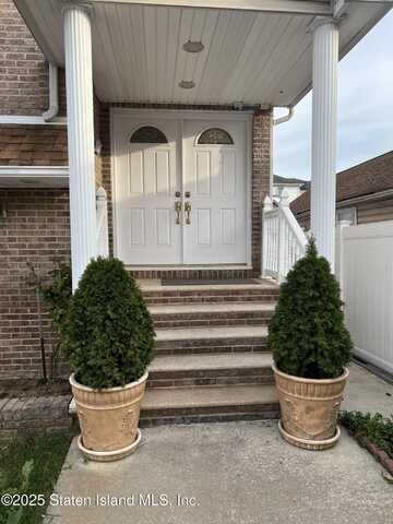 1022 Olympia Boulevard, Staten Island, NY 10306