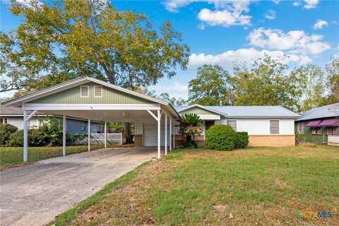 607 E Milam Street, Luling, TX 78648