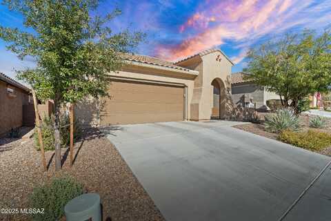 7068 W Cliff Spring Trail, Marana, AZ 85658