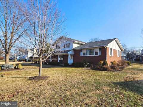 3219 WESTVIEW DRIVE, READING, PA 19605