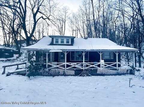 4237 County Route 85, Cairo, NY 12413