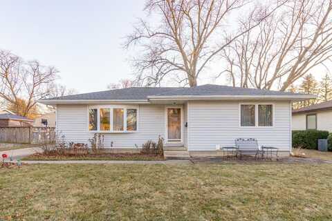 1317 Hawthorne Drive, Cedar Falls, IA 50613