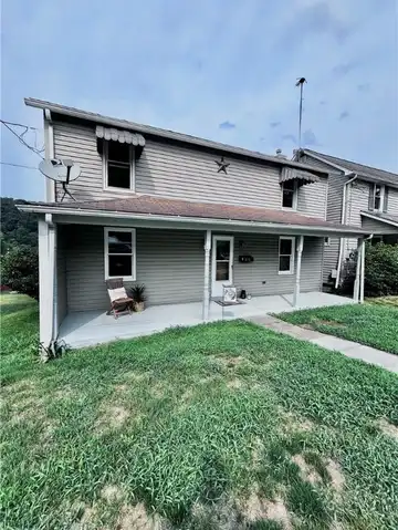 216 2nd St, Leechburg, PA 15656