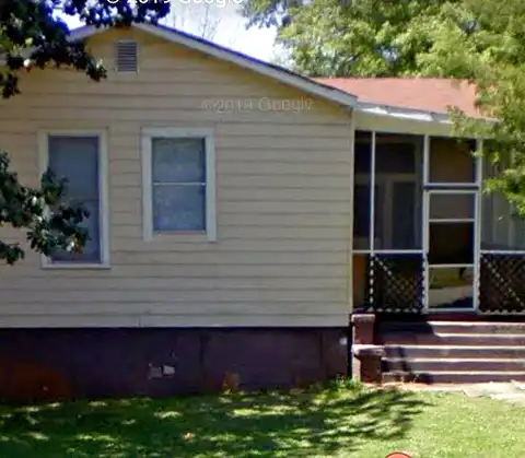 Avenue H, WEST POINT, GA 31833