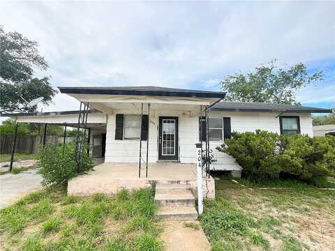 E Shell Street, Freer, TX 78357